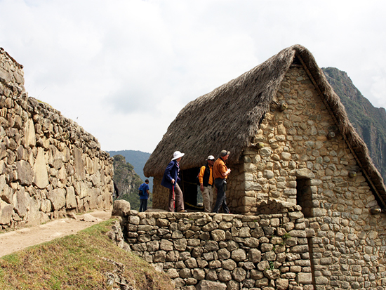 Ways to Machu Picchu - the Guardians House