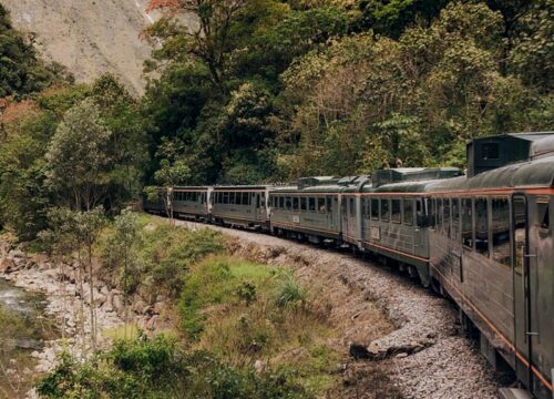 train to Machu picchu